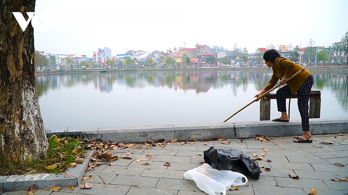 Cụ bà 7 năm thầm lặng bảo vệ môi trường